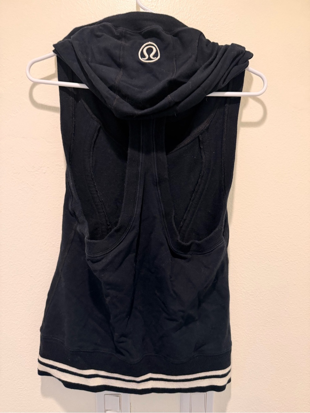 lululemon athletica Black Sleeveless Hooded Tank with White Stripe Hem